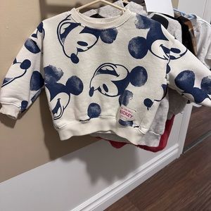 Mickey Mouse sweater